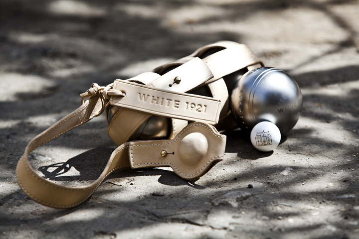 White 1921 - Boules de petanque set