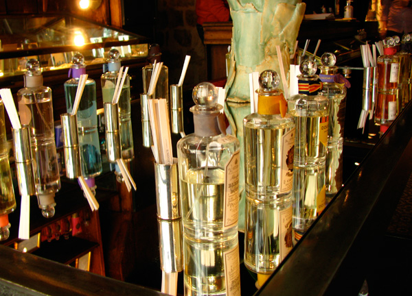 Pehaligons-store-Paris