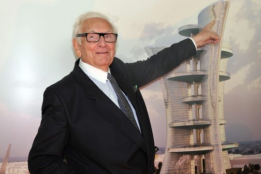 pierre-cardin-presente-son-projet