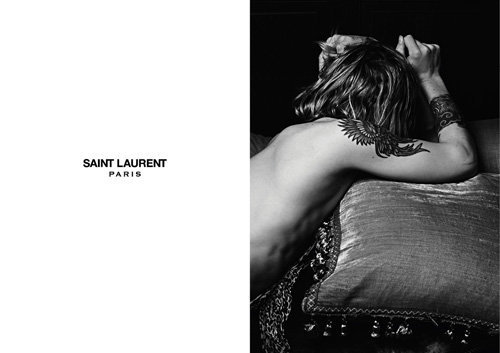 Double page campagne Saint Laurent Paris par Hedi Slimane