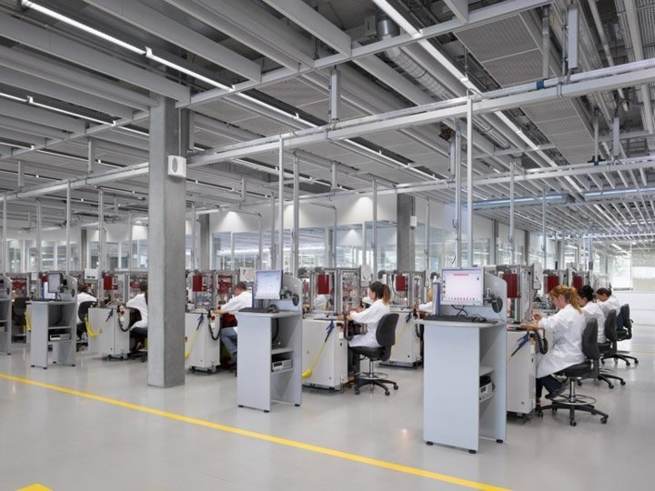 Rolex Bienne ateliers