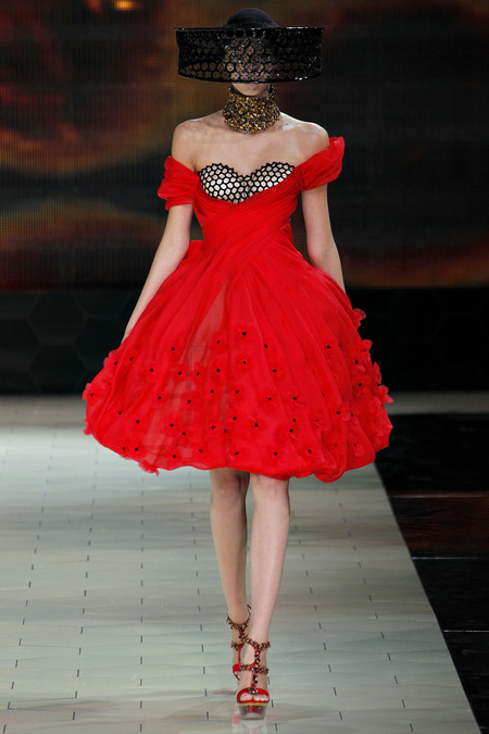 top look alexander mcqueen