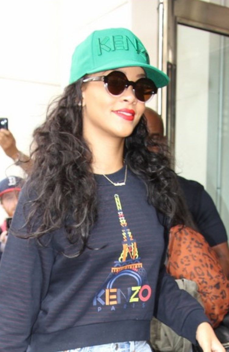 Rihanna Greets Her Fans in London