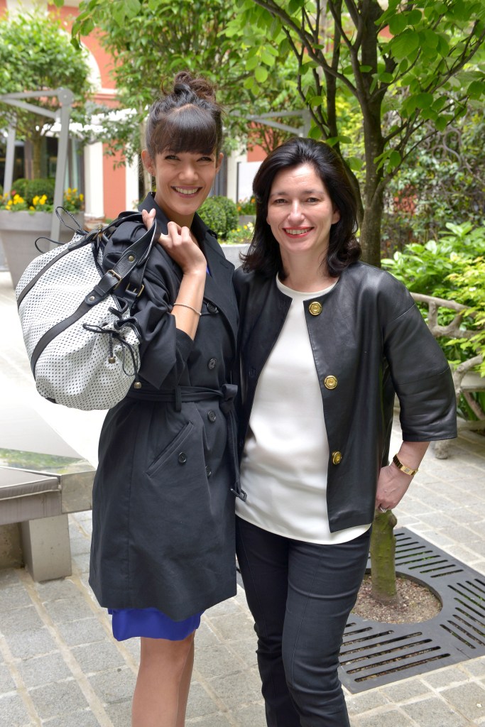 Mélanie en compagnie de Marianne Romestain, Présidente de Gérard Darel