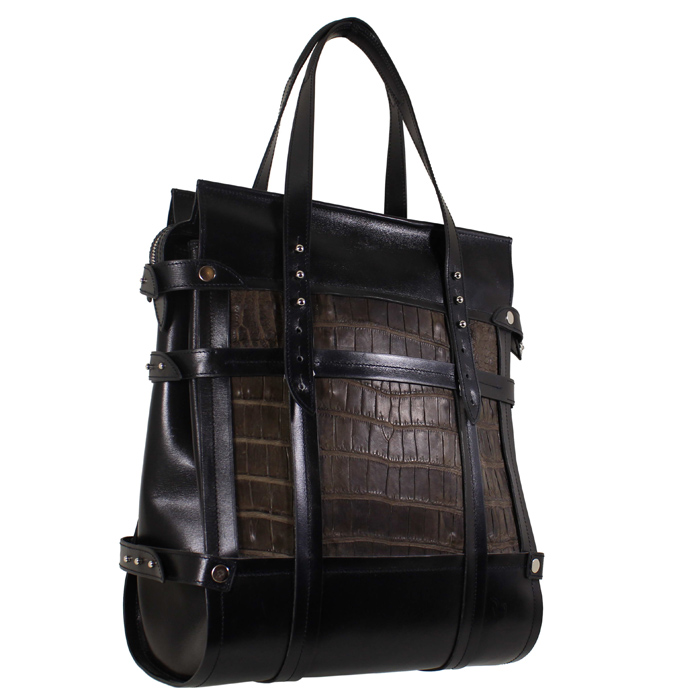 Missiessy cabas vertical box et alligator 1335€ Missiessy cabas vertical box et alligator 1335€