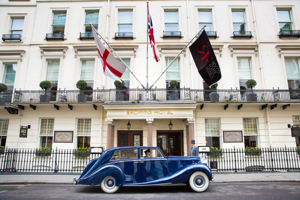 Brown's-Hotel-London-–-Vintage-Car-Transfer-Blue-Baron
