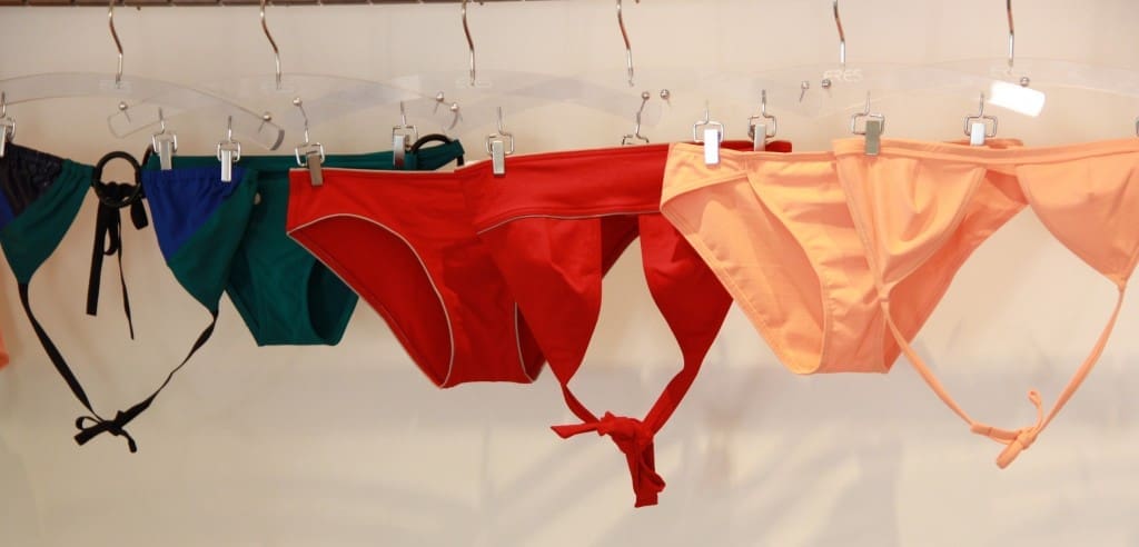 de gauche à droite : collection puzzle 295 euros, collection bulle 200 euros, Juicy 255 euros,