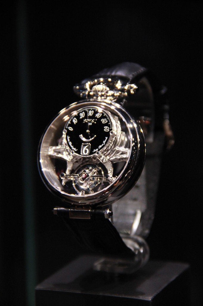 modèle AMADEO - VERTUOSOS , peut être transformé en montre de poche ou de table. 220 000 euros
