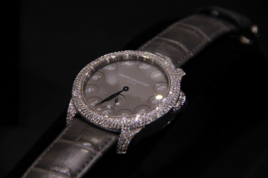 Montre Upside Down platine et diamants : 89 000 euros