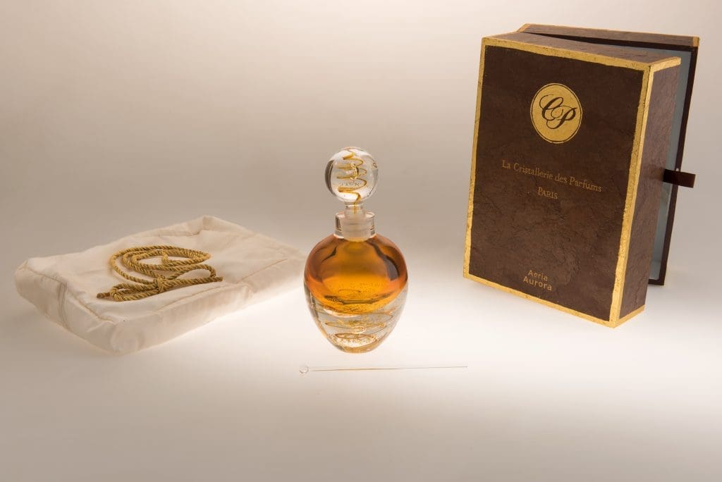 Coffret et flacon Aeria Prestige. La Cristallerie des Parfums.